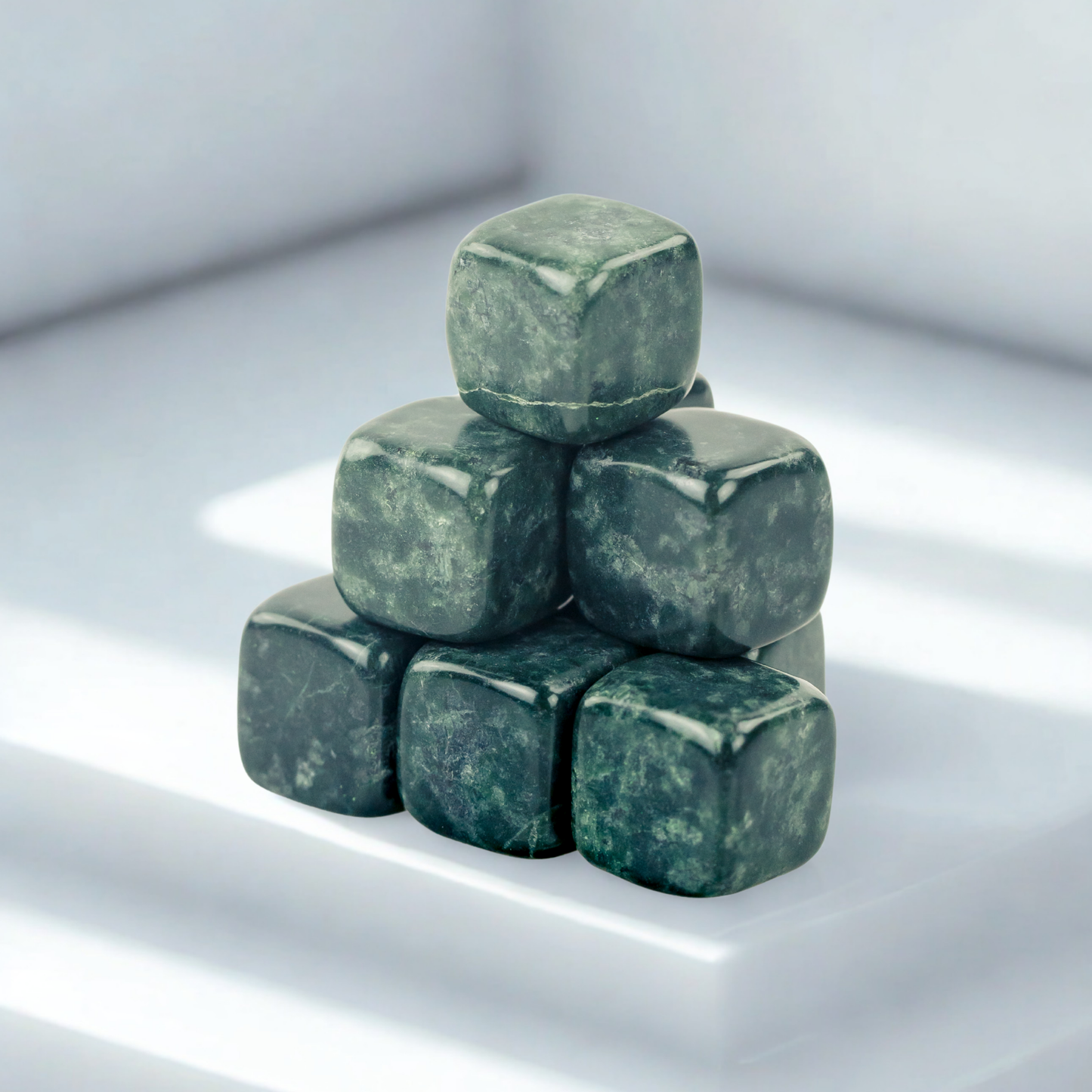 Polerowane kamienne kostki do drinków 9 szt