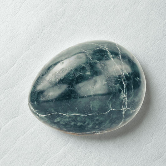 Jajko z zielonego kamienia (małe)